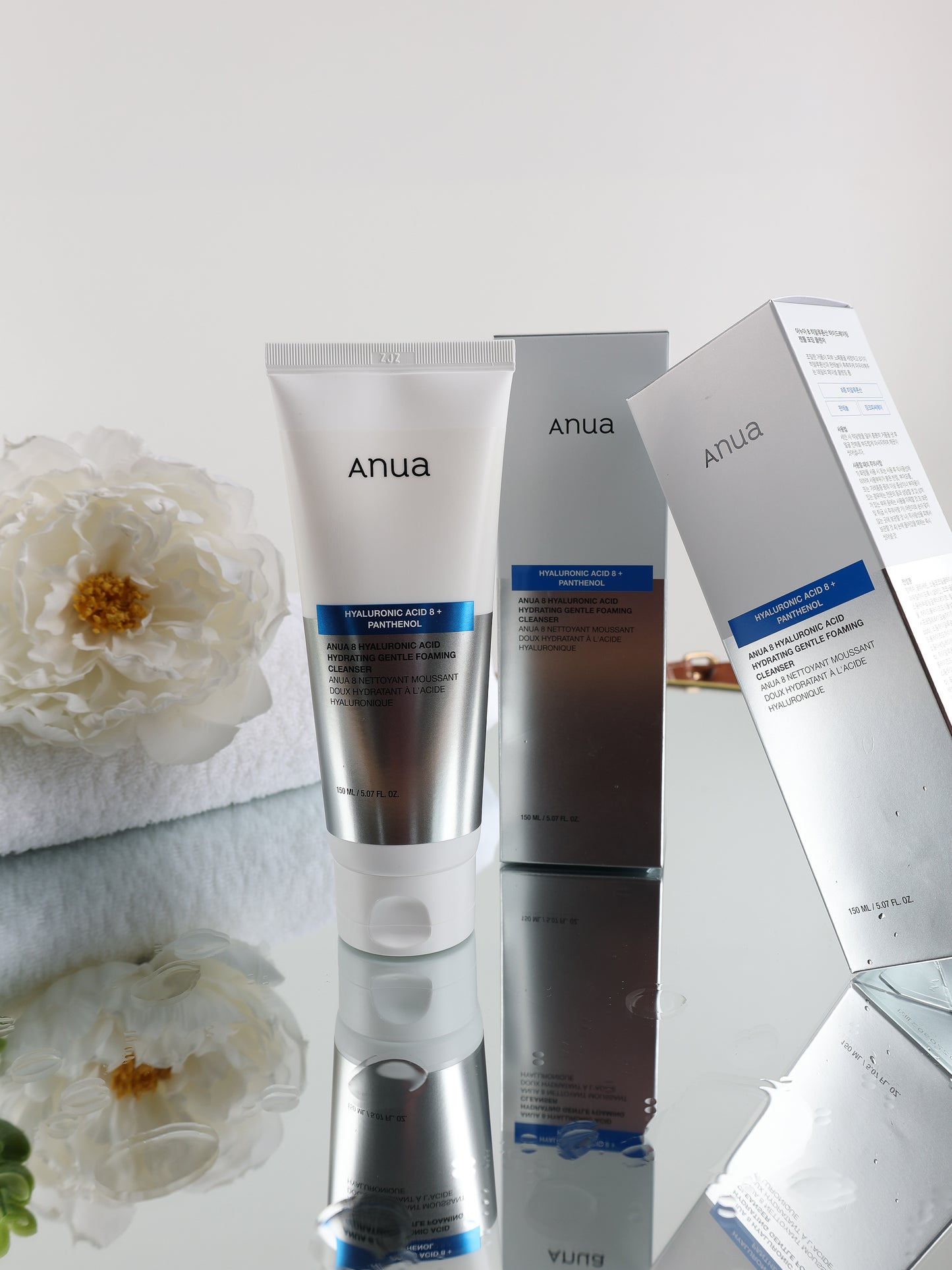 ANUA 8 Hyaluronic Acid Hydrating Gentle Foaming Cleanser (150ml)